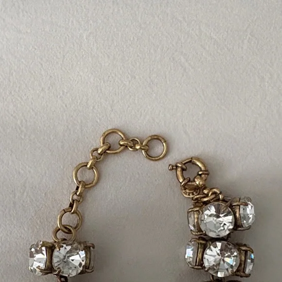 Elegant Silver Crystal Necklace - Picture 2 of 2